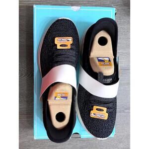 Skechers Martha Stewart Ultra Flex 3.0 Black Slip-ins Sneakers Women Size 8